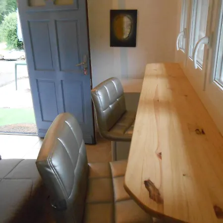 Guest house Zenzela Surf House *