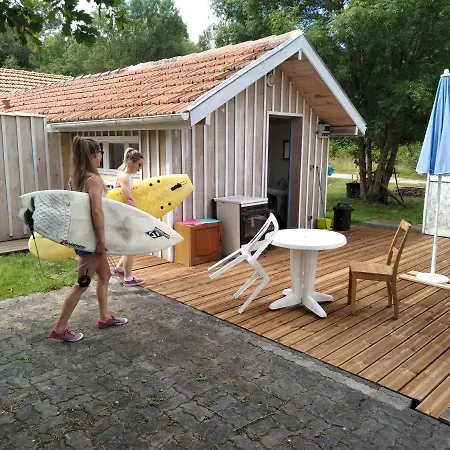 Zenzela Surf House Pensjonat Naujac-sur-Mer